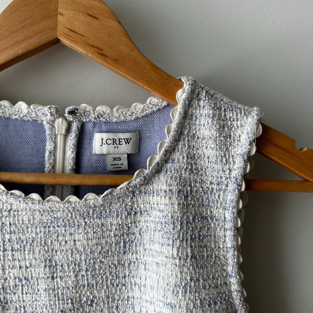 Boucle Scalloped Tank (NWOT)